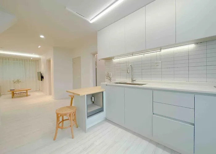 Designer Cozy 3br House In Hongdae アパート